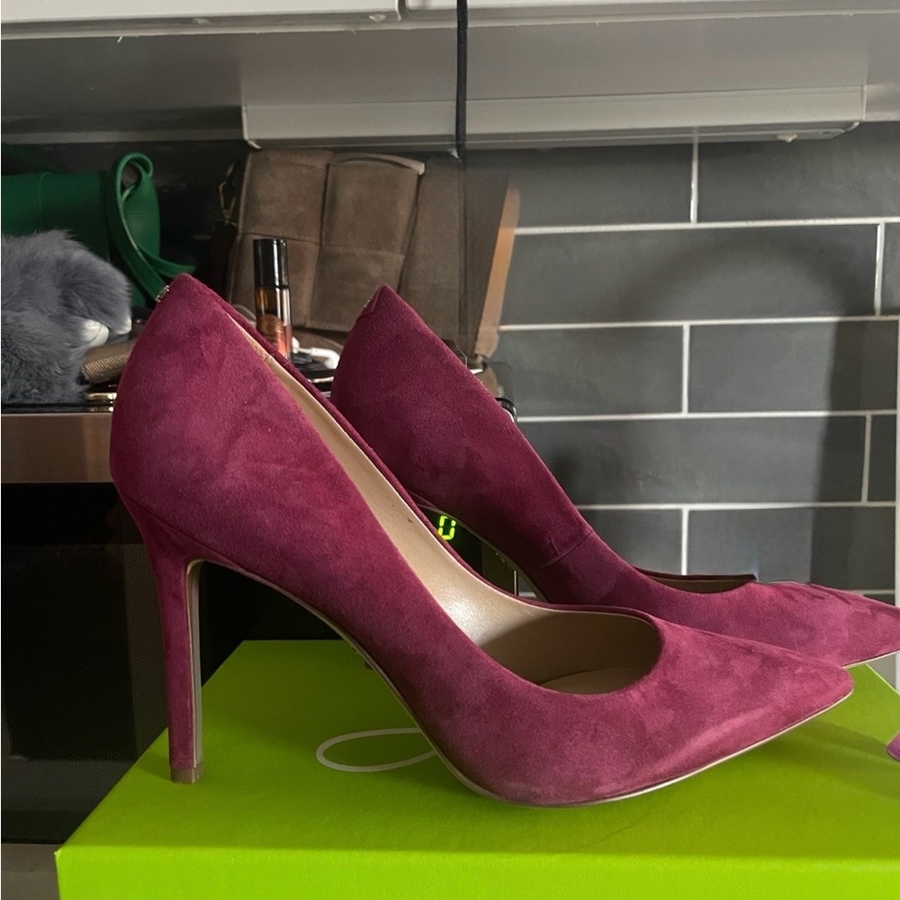 Gorgeous elegant suede dark mauve heeled shoes